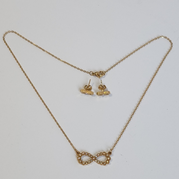 18K Gold Plated Necklace Earrings Set - Picture 3 of 11